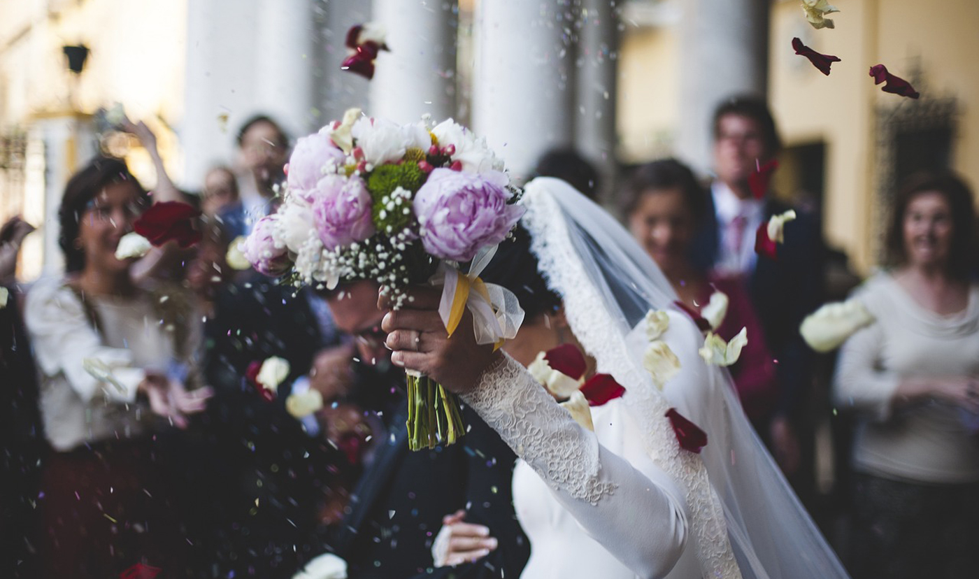 Wedding Photography Guide: Choosing Your Professional Photographer